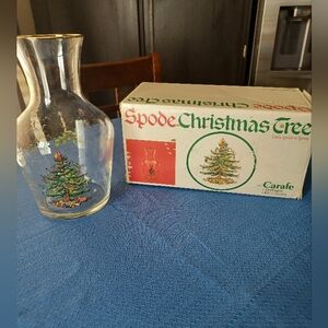 Spode Vintage 20 Oz Christmas Glass Carafe